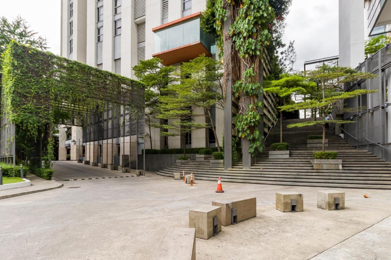 Pj8 Service Suites By Airhost เปอตาลิงจายา ภายนอก รูปภาพ